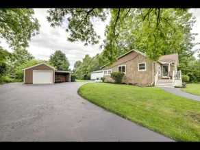 * Near MSU, Lake, Fire pit, Private Backyard. - Image 3