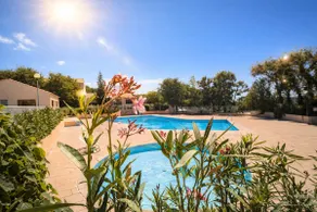 Quiet getaway - Cozy duplex with swimming pool/tennis - Image 2
