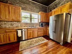 Rustic 90’ yr Old Home in CP, TX : Sleeps 8 - Image 5