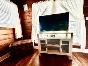 Rustic 90’ yr Old Home in CP, TX : Sleeps 8 - Image 4