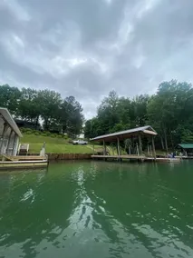 Cozy Lakeside Mountain Home - Image 2