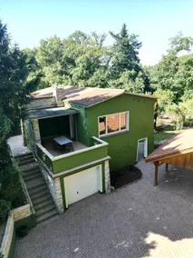 Green House near the city - Image 2