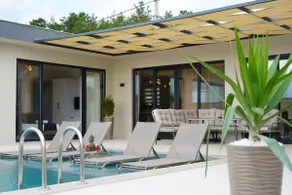 Luxury villa with a conservative jacuzzi - Image 5