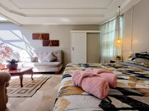 New, safe and stylish suite - Image 4