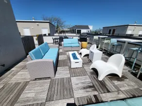 Social Rooftop House w/King bed & 2 garage parking - Image 3