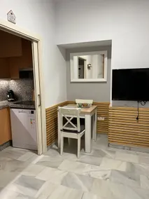 Wonderful, cozy and central - Image 5