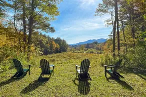 4BR countryside retreat near skiing & golf - Image 2