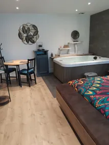 4-star cottage for 2 people with Jacuzzi - Image 3