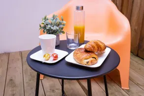Le Patio – Cozy – City Center and Netflix - Image 4