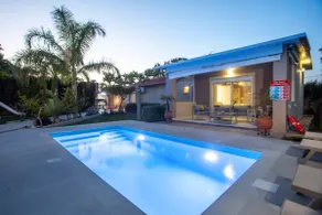 Sea Breeze & Nature villa, with heated pool and garden retreat - Image 2
