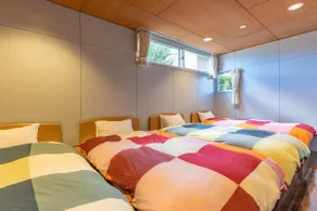 Izu, Shuzenji | 132 m² detached house for families | 24-hour access to a natural hot spring bath with a relaxation room - Image 3