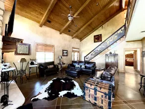 Lakeside Horseshoe Hideaway/Sleeps 13/Hot Tub - Image 2