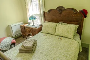The Knapp Retreat - Image 2