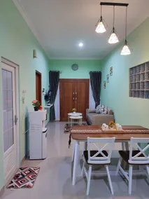 Sekar Homestay Comfortable Residence in Sleman - Image 2