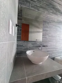 2 bedrooms / 5 beds / kitchen / 24-hour service / invoice - Image 3