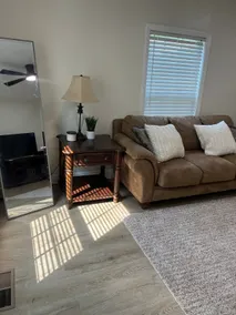 Stylish Newly Renovated Home near AU - Image 3