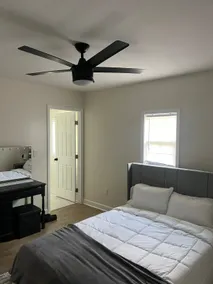 Stylish Newly Renovated Home near AU - Image 4