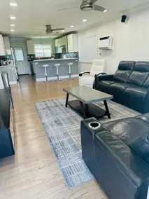 Clean Fremont home! - Image 3