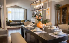 Spacious 6-Bedroom Retreat by Ontario’s Blue Coast - Image 4