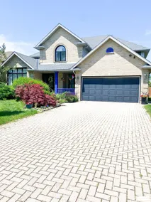 Spacious 6-Bedroom Retreat by Ontario’s Blue Coast - Image 3
