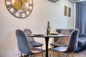 Spinola Gem | Stylish 1BR Near Bars & Restaurants - Image 5