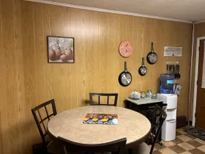 Cozy Townhome in Coaldale - Image 3