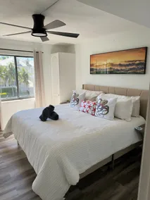 Sunset Cove at Vanderbilt Beach - Image 2