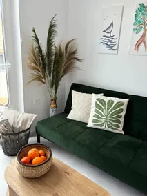 Orange-comfortable Loft Apartment - Image 3