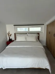 Orange-comfortable Loft Apartment - Image 2