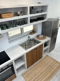 Orange-comfortable Loft Apartment - Image 4