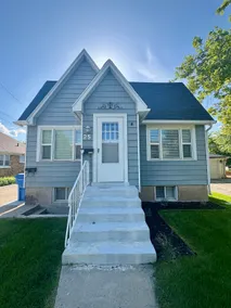 Downtown Blue Cottage - Image 2