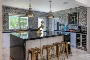 Coastal Retreat - Image 3