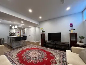 Luxury & Cozy 3 Bedrooms Entire Basement - Image 4