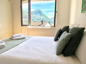 Romantic lake and mountain views in the heart of Lugano - Image 3