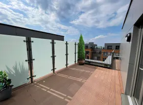 Maidstone Luxury Penthouse 3 bedroom apartment & parking - Image 2
