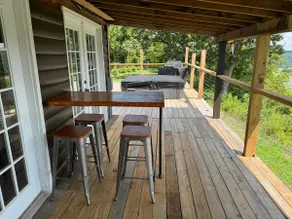 The River View Cabin - Image 4