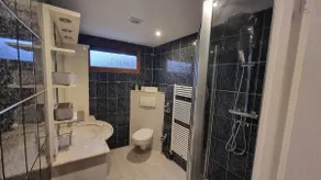 Chalet on the Water - Image 5
