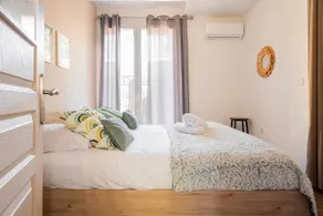 Cozy Apartment I Downtown - Image 4