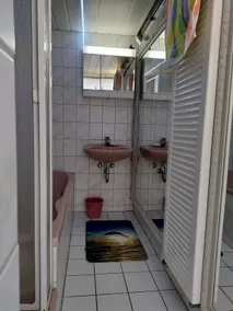 Ilm Apartment Goldener Rand, cool rooms quiet road - Image 4