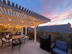 Rose Garden Home, Thousand Oaks - Image 2