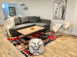 Private studio in Little Portugal, Toronto - Image 3
