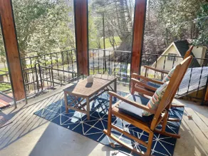 Cozy Mountain Home w/Scenic View - Image 3