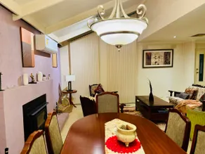 Cosy Vintage Home - Image 5