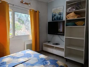 Cozy studio close to beaches & thermal baths - Image 5