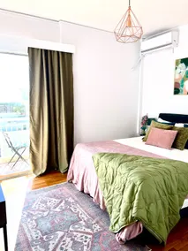 Seaview Penthouse on the Square - Image 4