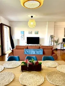 Seaview Penthouse on the Square - Image 2