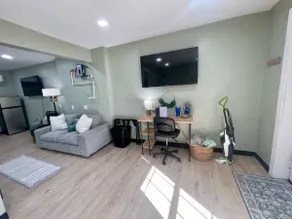 Now w/wash&dryer•2 King beds /1 Bath•U6 - Image 3