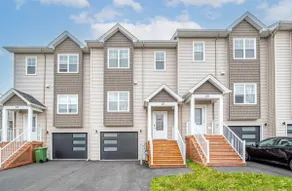 New 4-bed townhouse near downtown - Image 2