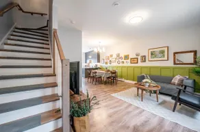 New 4-bed townhouse near downtown - Image 3