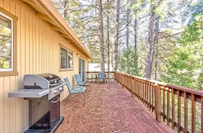 Classic Yosemite Cabin • Room for the Family - Image 4